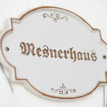 Plaatsje In Het Mesnerhuis * Lenggries